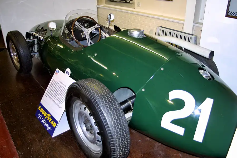 144 | 2003 | Donington | Grand Prix Collection | Connaught B (1955-1958) | © carsten riede fotografie