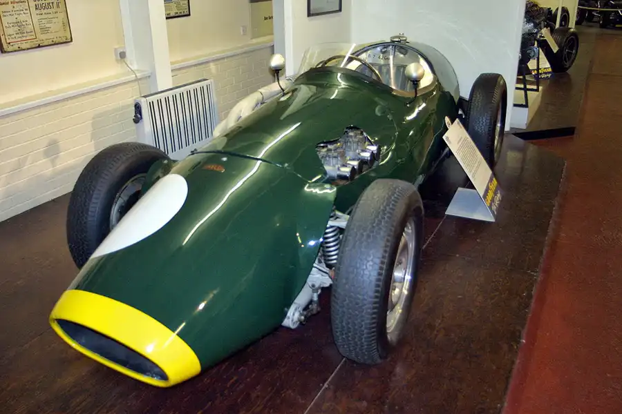 147 | 2003 | Donington | Grand Prix Collection | Connaught B (1955-1958) | © carsten riede fotografie