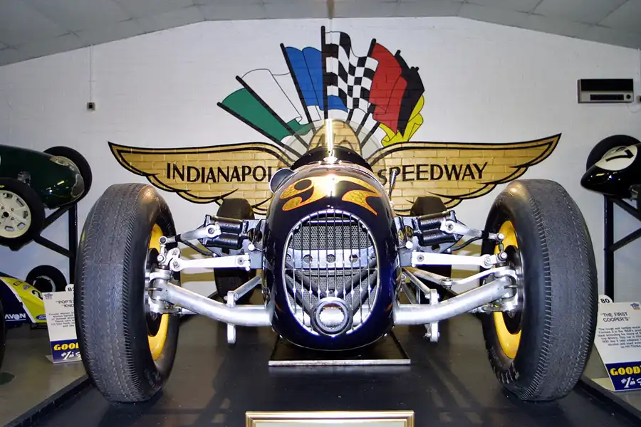 215 | 2003 | Donington | Grand Prix Collection | Kurtis Kraft-offenhauser (1954) | © carsten riede fotografie