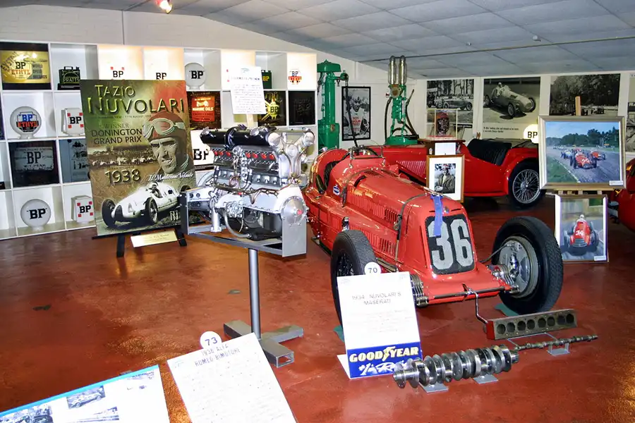275 | 2003 | Donington | Grand Prix Collection | Maserati (1934) | © carsten riede fotografie