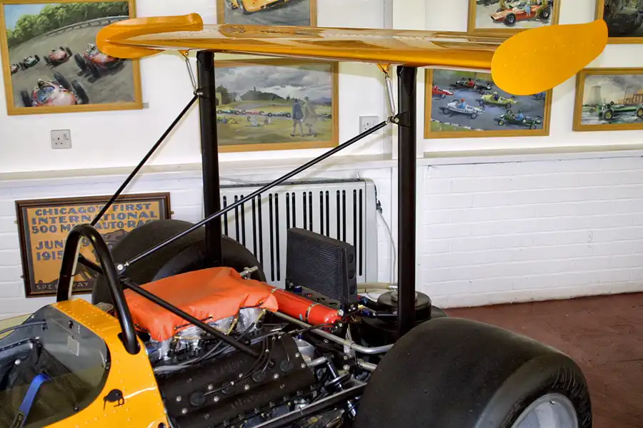 303 | 2003 | Donington | Grand Prix Collection | McLaren-Ford Cosworth M7C (1969-1971) | © carsten riede fotografie