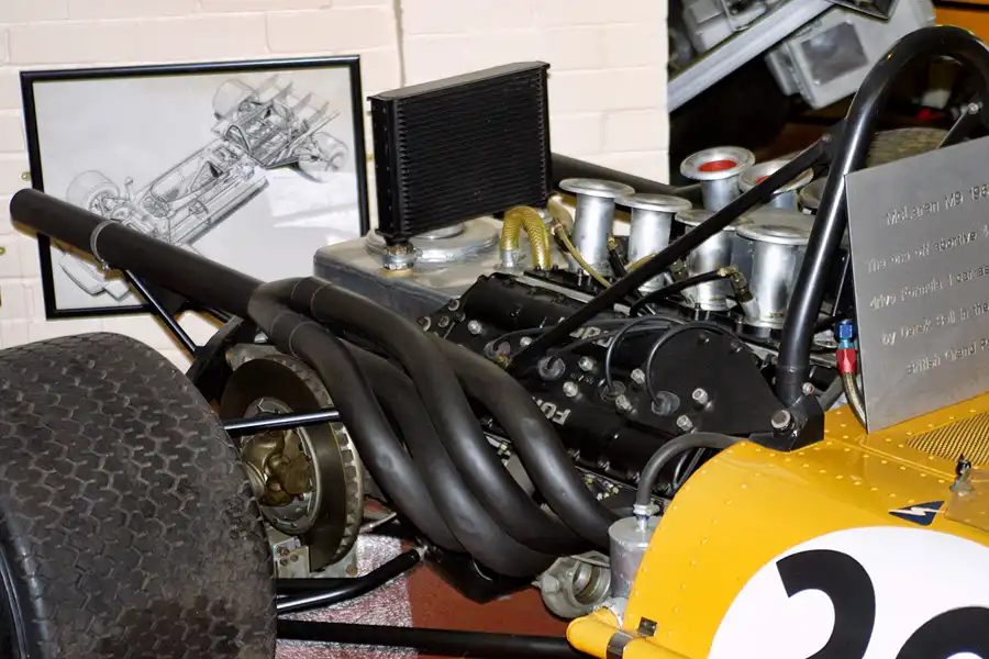 305 | 2003 | Donington | Grand Prix Collection | McLaren-Ford Cosworth M9A (1969) | © carsten riede fotografie