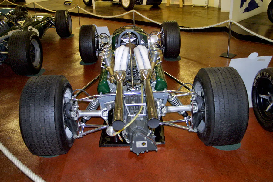 100 | 2003 | Donington | Grand Prix Collection | Brabham-Repco BT24-2 (1967-1969) | © carsten riede fotografie