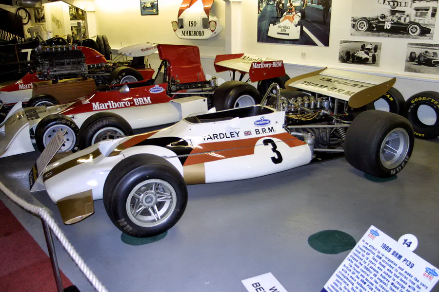 115 | 2003 | Donington | Grand Prix Collection | BRM P153 (1970-1972) | © carsten riede fotografie
