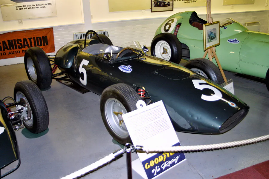 121 | 2003 | Donington | Grand Prix Collection | BRM P48 (1959-1960) | © carsten riede fotografie