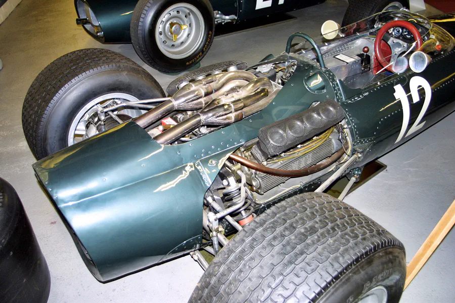 124 | 2003 | Donington | Grand Prix Collection | BRM P61/2 (1964-1968) | © carsten riede fotografie