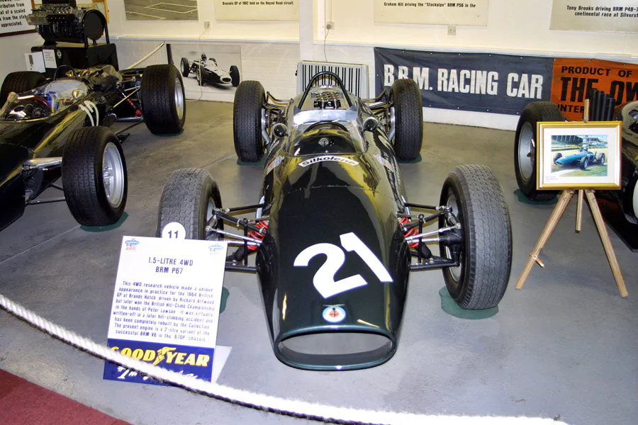128 | 2003 | Donington | Grand Prix Collection | BRM P67 (1964) | © carsten riede fotografie