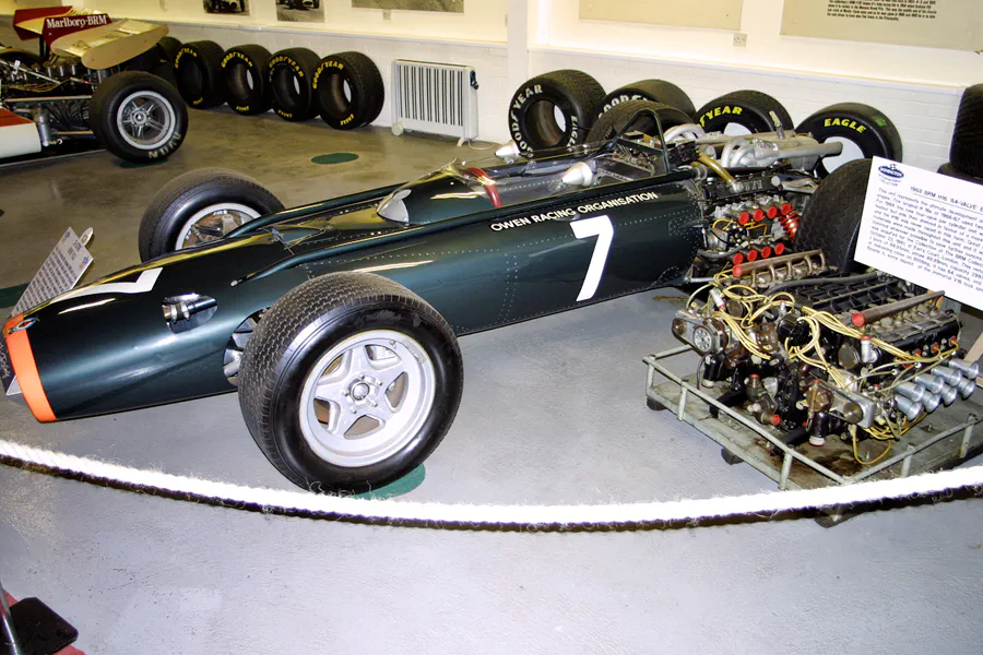 130 | 2003 | Donington | Grand Prix Collection | BRM P83 (1966-1967) | © carsten riede fotografie