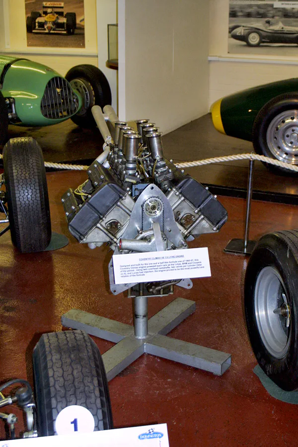 140 | 2003 | Donington | Grand Prix Collection | Climax FWMV V8 Motor (1966-1967) | © carsten riede fotografie