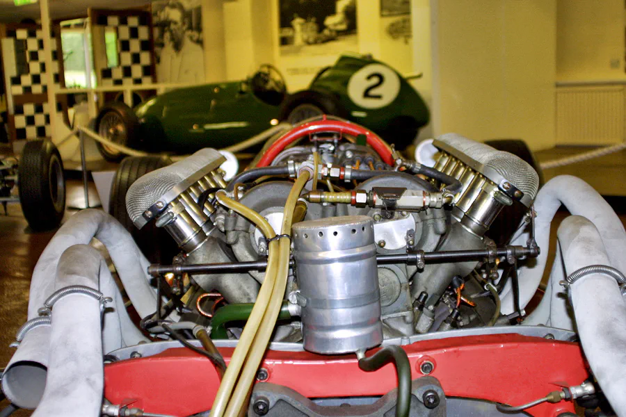 168 | 2003 | Donington | Grand Prix Collection | Cooper-Maserati T81 (1966-1968) | © carsten riede fotografie
