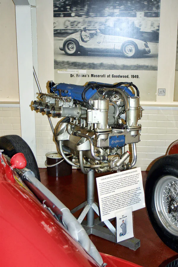 200 | 2003 | Donington | Grand Prix Collection | Ferrari 555 4 Motor (1955-1956) | © carsten riede fotografie