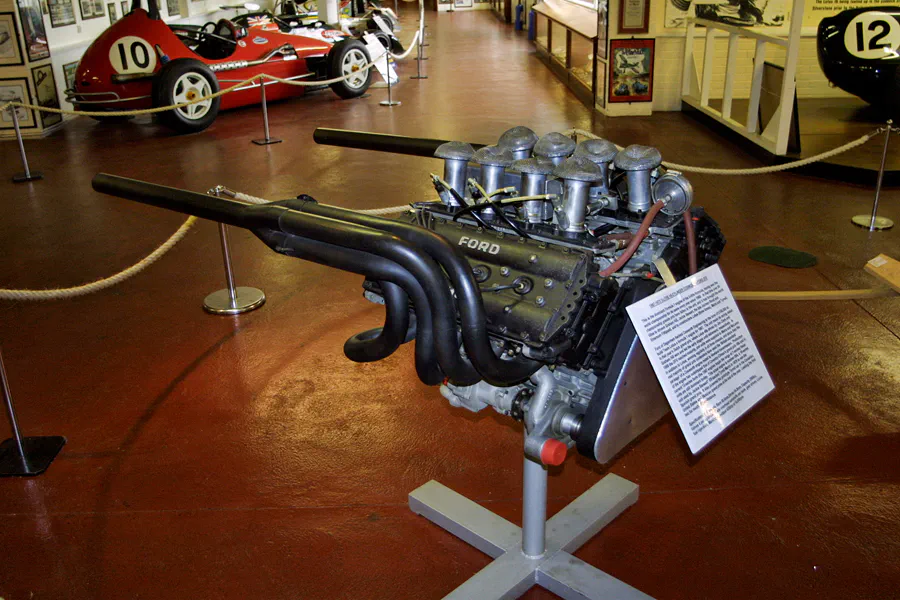 202 | 2003 | Donington | Grand Prix Collection | Ford Cosworth DFV V8 Motor (1967-1973) | © carsten riede fotografie
