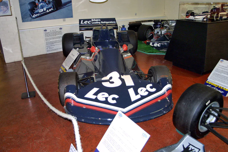 219 | 2003 | Donington | Grand Prix Collection | Lec-Ford Cosworth CRP1/77 (1977) | © carsten riede fotografie