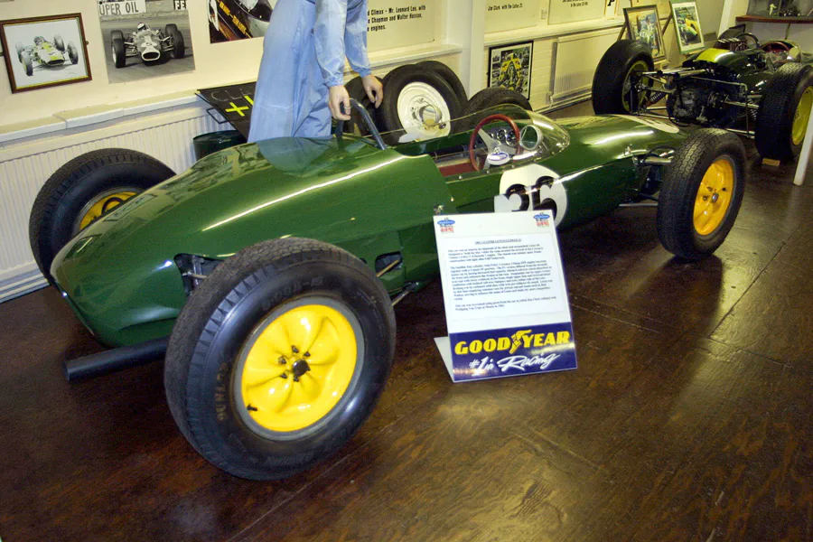 252 | 2003 | Donington | Grand Prix Collection | Lotus-Climax 21 (1961-1963) | © carsten riede fotografie