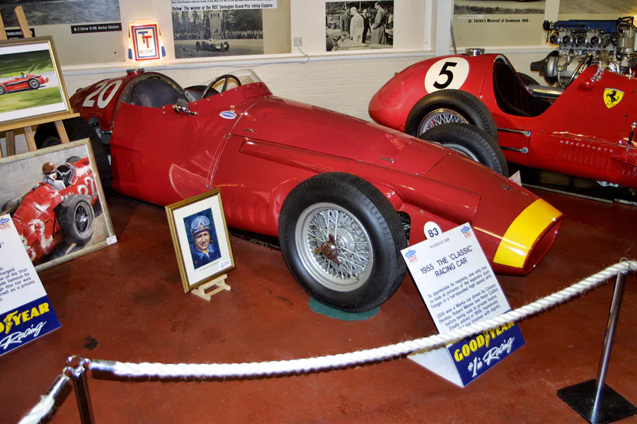 276 | 2003 | Donington | Grand Prix Collection | Maserati 250F (1954-1960) | © carsten riede fotografie