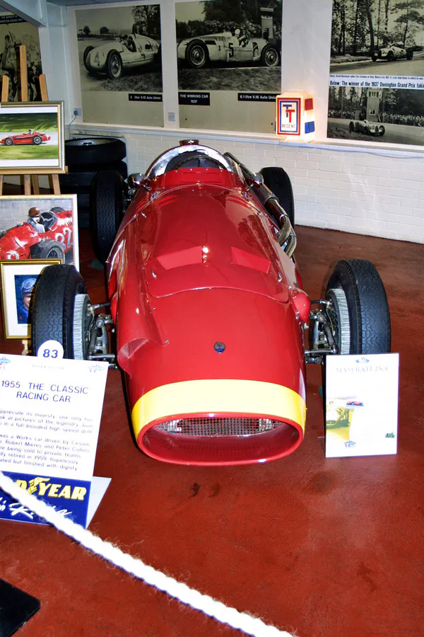 277 | 2003 | Donington | Grand Prix Collection | Maserati 250F (1954-1960) | © carsten riede fotografie