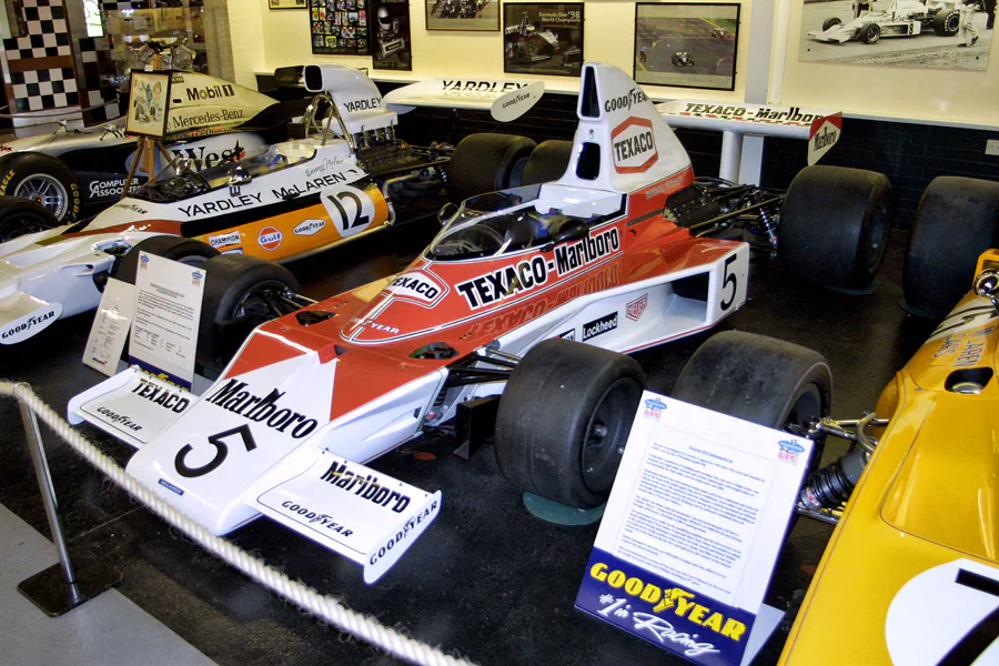 289 | 2003 | Donington | Grand Prix Collection | McLaren-Ford Cosworth M23-5 (1973-1978) | © carsten riede fotografie