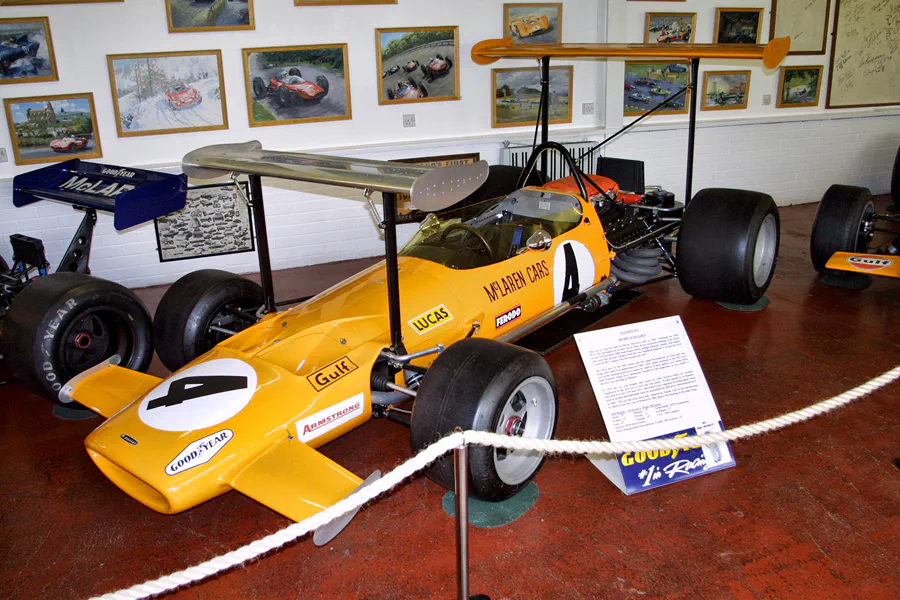 297 | 2003 | Donington | Grand Prix Collection | McLaren-Ford Cosworth M7C (1969-1971) | © carsten riede fotografie