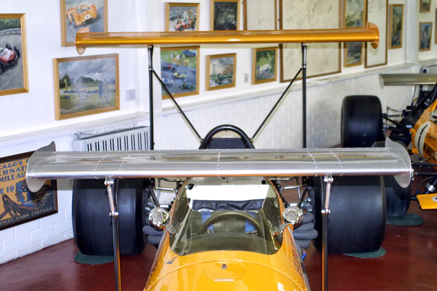 300 | 2003 | Donington | Grand Prix Collection | McLaren-Ford Cosworth M7C (1969-1971) | © carsten riede fotografie