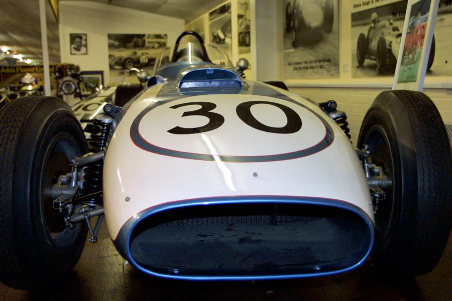357 | 2003 | Donington | Grand Prix Collection | Scarab (1960) | © carsten riede fotografie