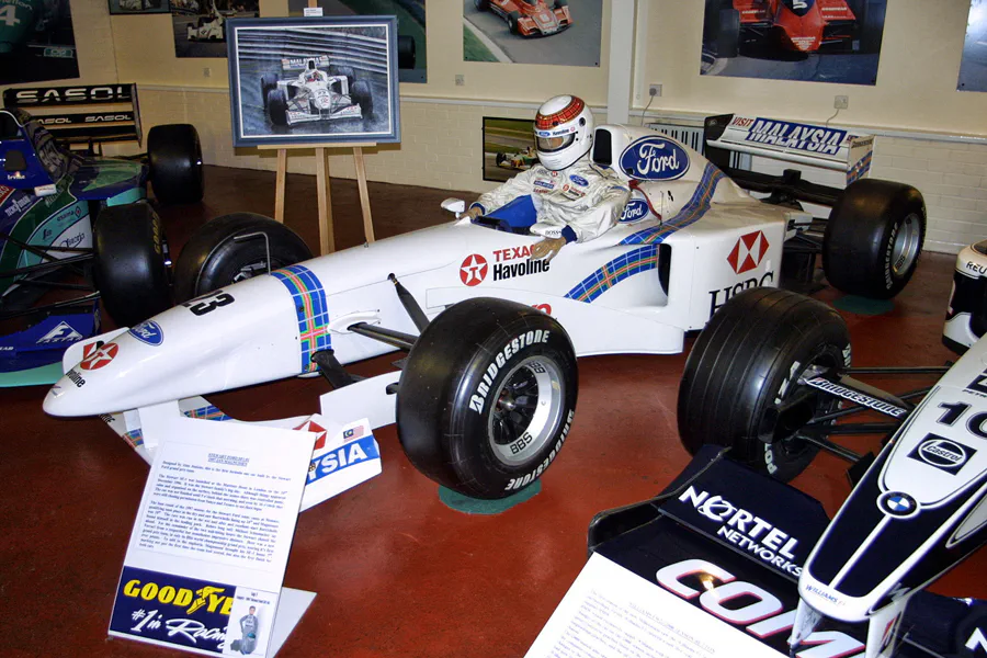 362 | 2003 | Donington | Grand Prix Collection | Stewart-Ford Cosworth SF1-1 (1997) | © carsten riede fotografie