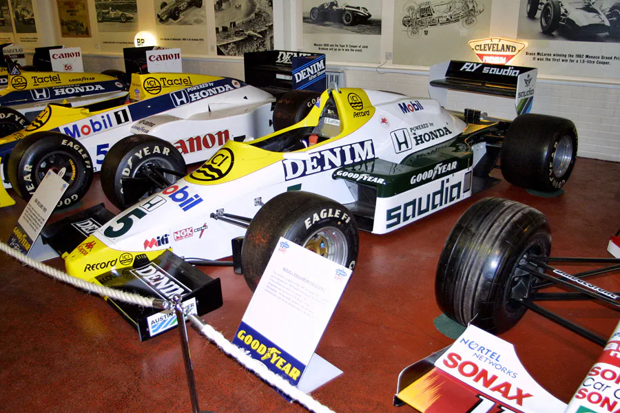 387 | 2003 | Donington | Grand Prix Collection | Williams-Honda FW09 (1983-1984) | © carsten riede fotografie