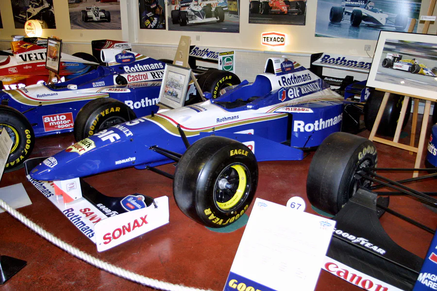 396 | 2003 | Donington | Grand Prix Collection | Williams-Renault FW18 (1996) | © carsten riede fotografie