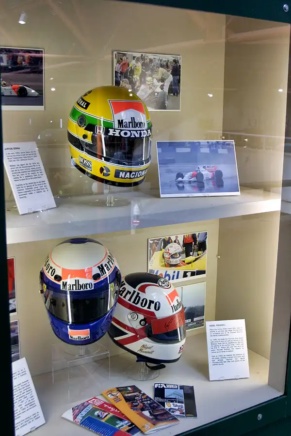 105 | 2003 | Beaulieu | The National Motor Museum | Helme Ayrton Senna, Alain Prost, Nigel Mansell | © carsten riede fotografie