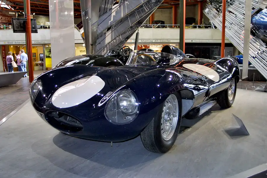 112 | 2003 | Beaulieu | The National Motor Museum | Jaguar D-Type (1955) | © carsten riede fotografie