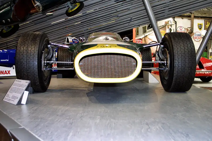 119 | 2003 | Beaulieu | The National Motor Museum | Lotus-Ford Cosworth 49-R3 (1967) | © carsten riede fotografie