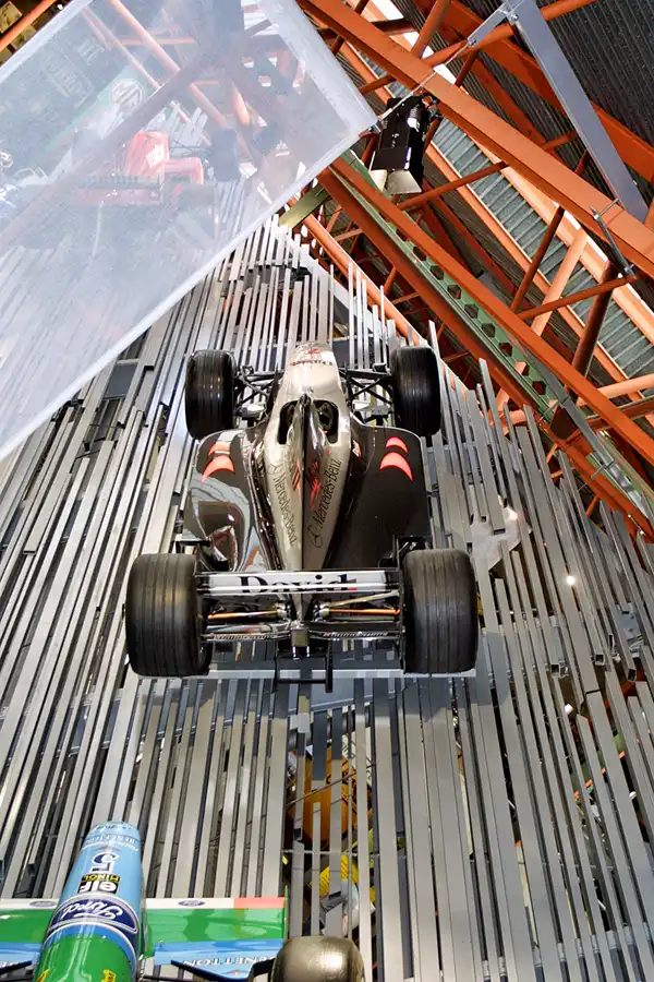 160 | 2003 | Beaulieu | The National Motor Museum | McLaren-Mercedes Benz MP4/13 (1998) | © carsten riede fotografie