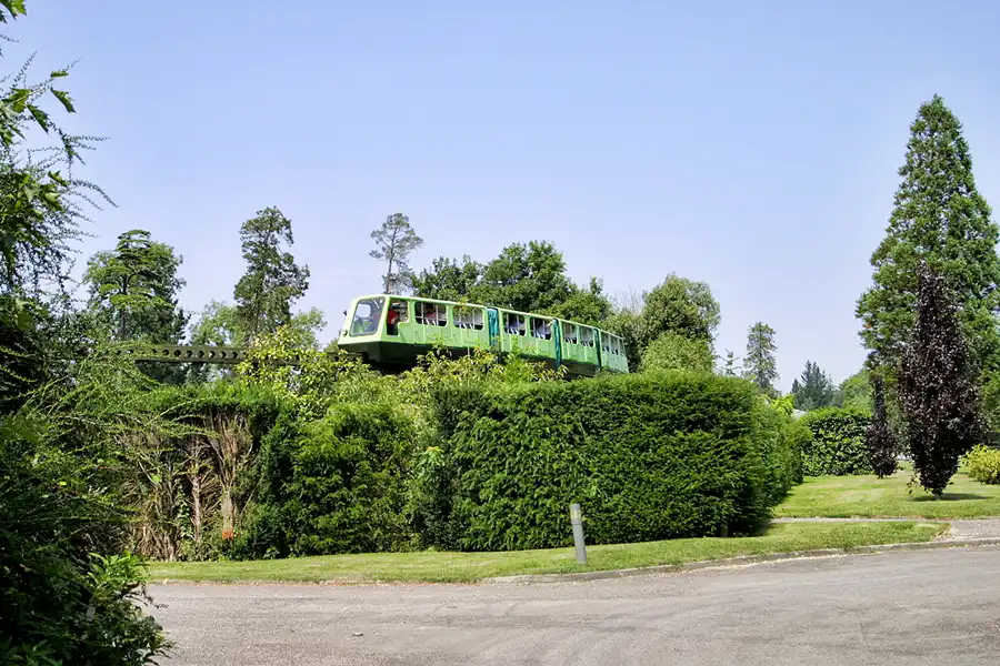 225 | 2003 | Beaulieu | The National Motor Museum | The Gardens | © carsten riede fotografie