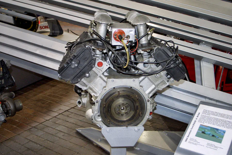 100 | 2003 | Beaulieu | The National Motor Museum | Ford Cosworth DFV V8 Motor (1967-1973) | © carsten riede fotografie