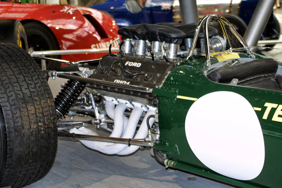 121 | 2003 | Beaulieu | The National Motor Museum | Lotus-Ford Cosworth 49-R3 (1967) | © carsten riede fotografie