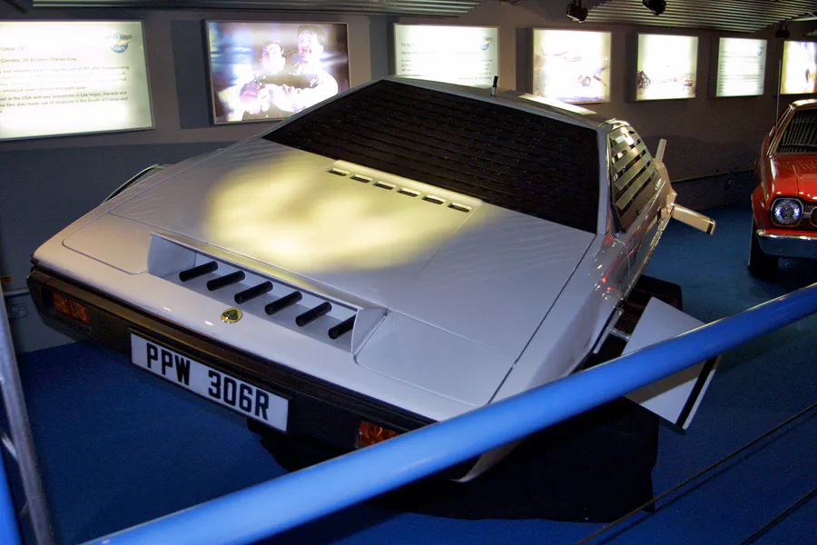 219 | 2003 | Beaulieu | The National Motor Museum | James Bond Experience | © carsten riede fotografie
