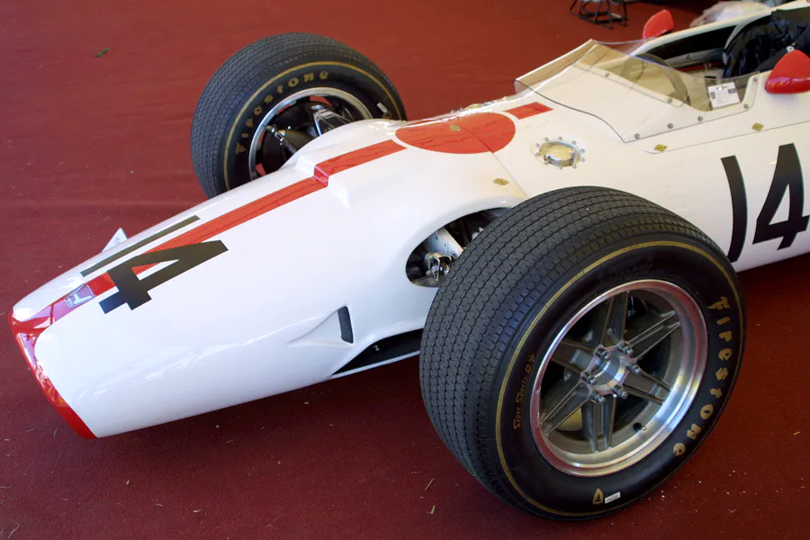 107 | 2003 | Goodwood | Festival Of Speed | Honda RA300 (1967-1968) | © carsten riede fotografie