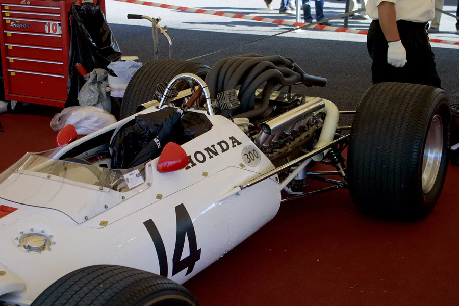 108 | 2003 | Goodwood | Festival Of Speed | Honda RA300 (1967-1968) | © carsten riede fotografie