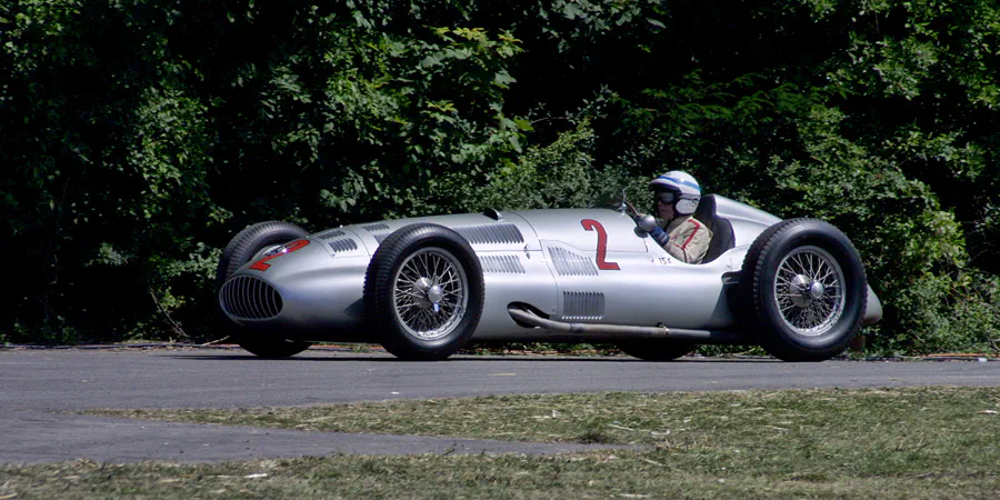 152 | 2003 | Goodwood | Festival Of Speed | Mercedes Benz W154 | John Surtees | © carsten riede fotografie