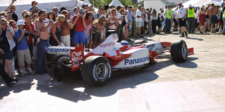 160 | 2003 | Goodwood | Festival Of Speed | Toyota TF103 (2003) | Olivier Panis | © carsten riede fotografie