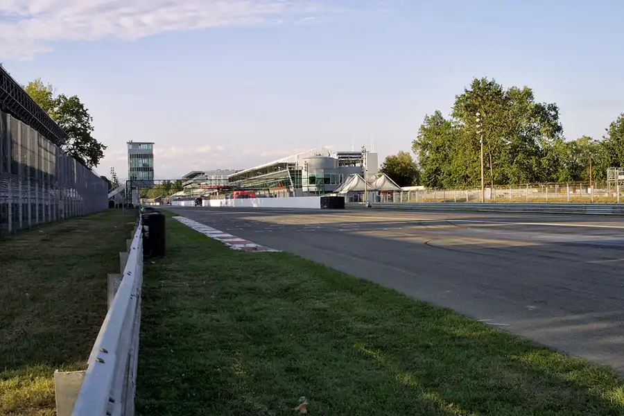 039 | 2003 | Monza | Rettifilo | © carsten riede fotografie