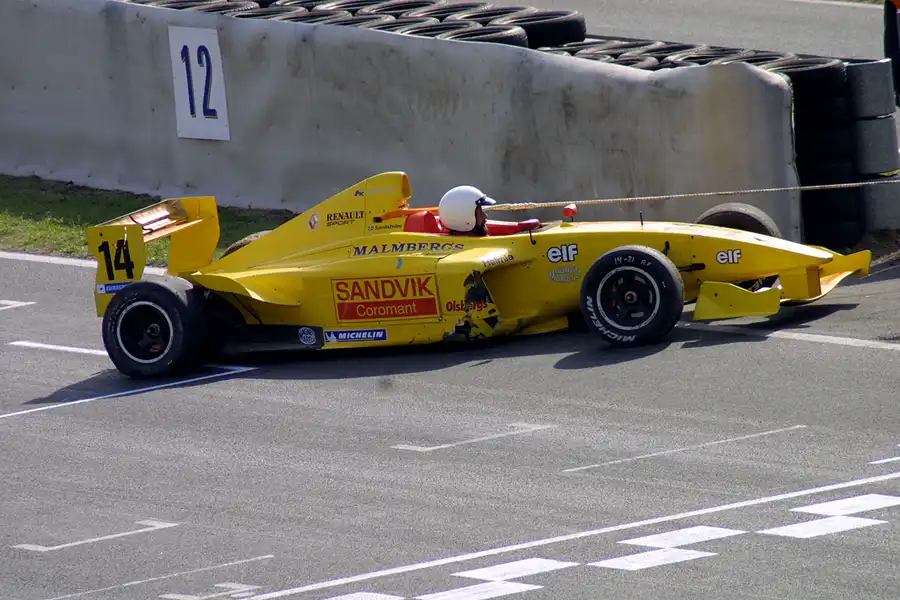 048 | 2003 | Motopark Oschersleben | Formula Renault V6 | Edward Sandström | © carsten riede fotografie