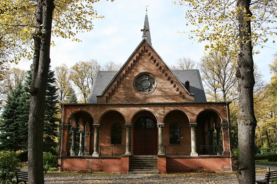092 | 2004 | Berlin | St. Andreas – St. Markus Friedhof | © carsten riede fotografie
