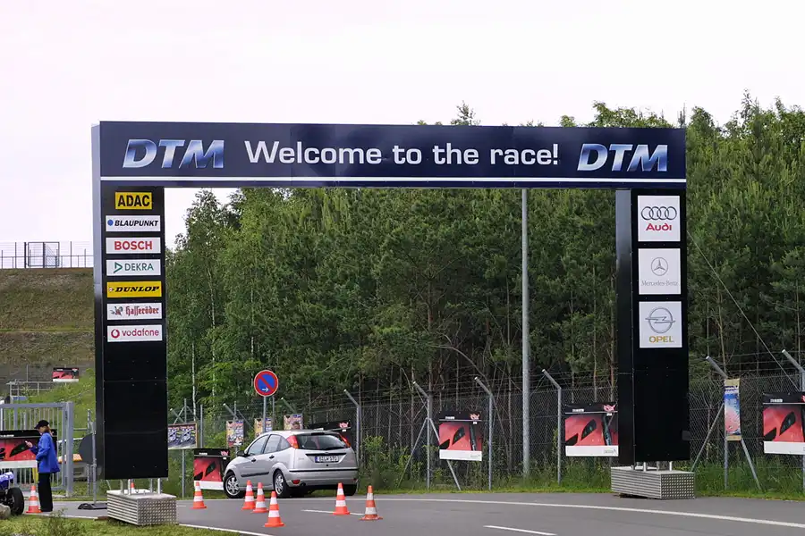 001 | 2004 | Eurospeedway | © carsten riede fotografie