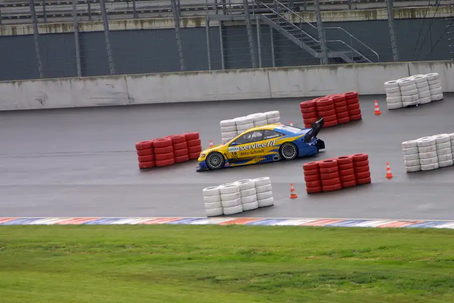 041 | 2004 | Eurospeedway | DTM | Opel Astra Coupe | Jeroen Bleekemolen | © carsten riede fotografie