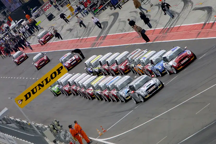 072 | 2004 | Eurospeedway | Mini Challenge | © carsten riede fotografie