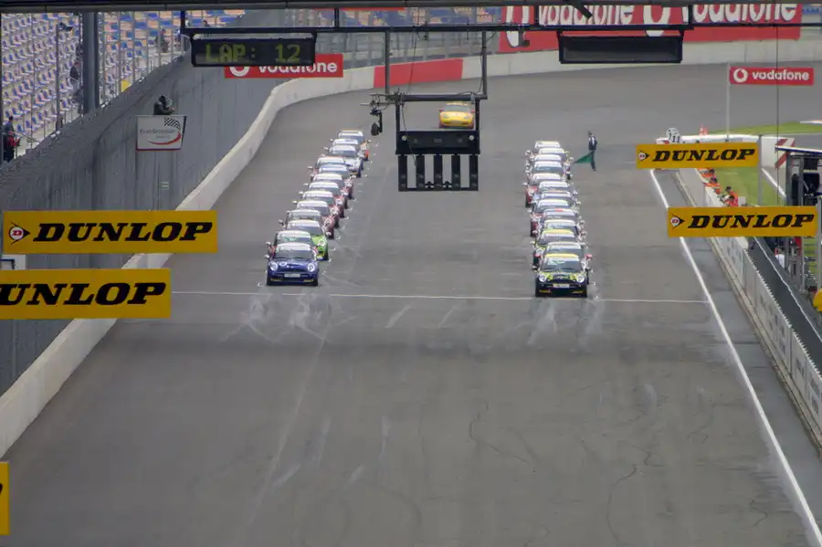 073 | 2004 | Eurospeedway | Mini Challenge | © carsten riede fotografie