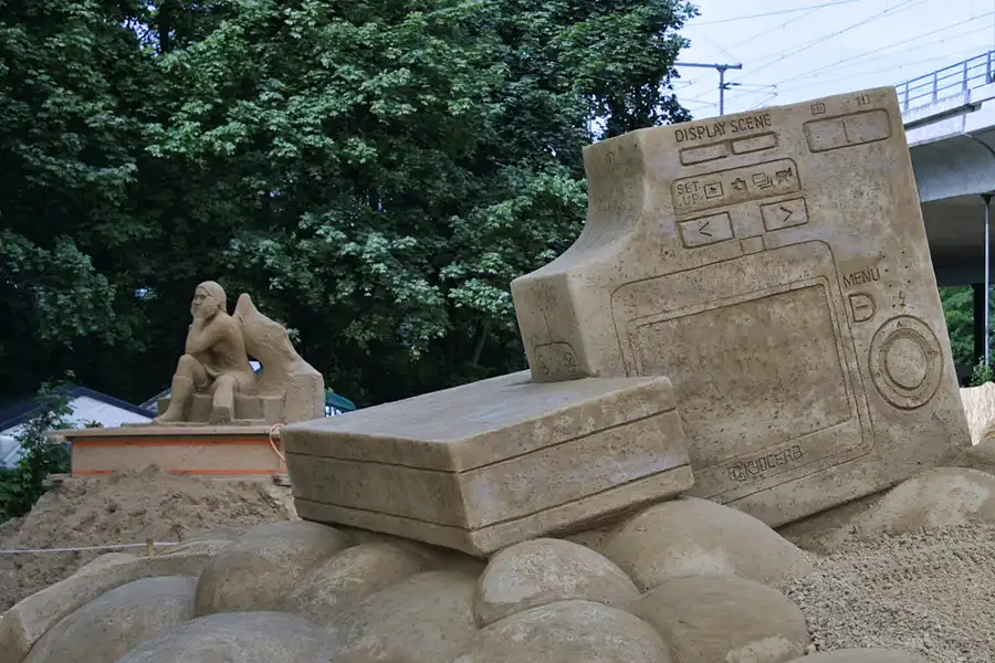 012 | 2004 | Berlin | Sandsation 04 – Internationales Sandskulpturenfestival | © carsten riede fotografie