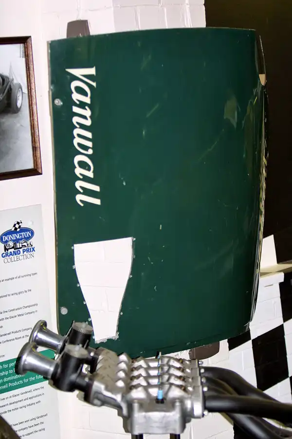 007 | 2004 | Donington | Grand Prix Collection | © carsten riede fotografie