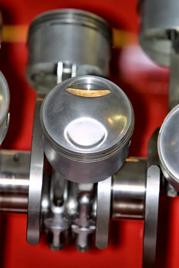 117 | 2004 | Donington | Grand Prix Collection | Lancia D50 Motorteile (1954-1955) | © carsten riede fotografie