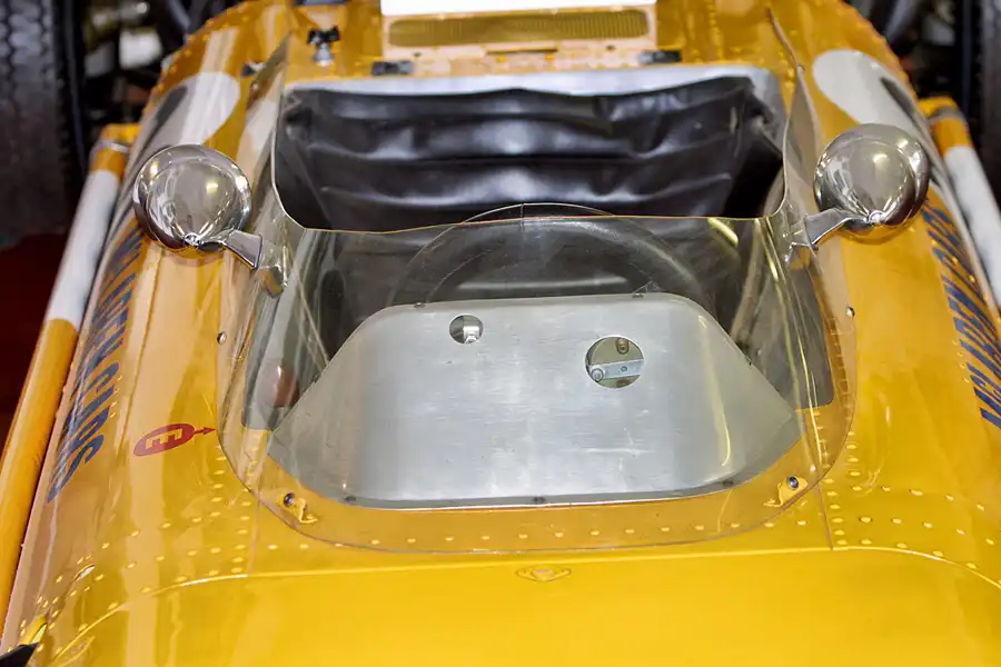 161 | 2004 | Donington | Grand Prix Collection | McLaren-Ford Cosworth M9A (1969) | © carsten riede fotografie